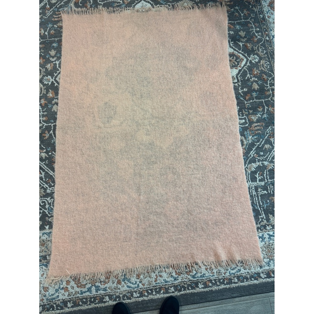 Vintage Pure New Wool Peach Pink Fringed Throw Blanket Made UK Mohair Style 4x6 - Picture 2 of 6